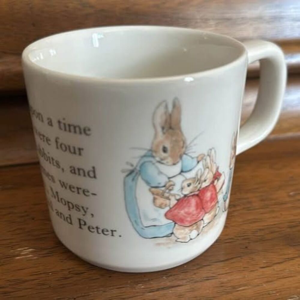 New in Box Vintage Peter Rabbit Baby’s First Mug Newborn Gift